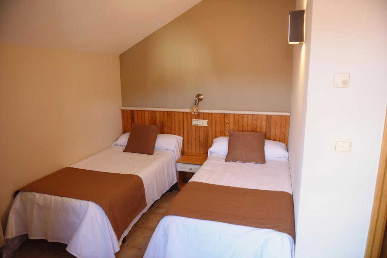 Hostal San Martin Molinos de Duero Esterno foto